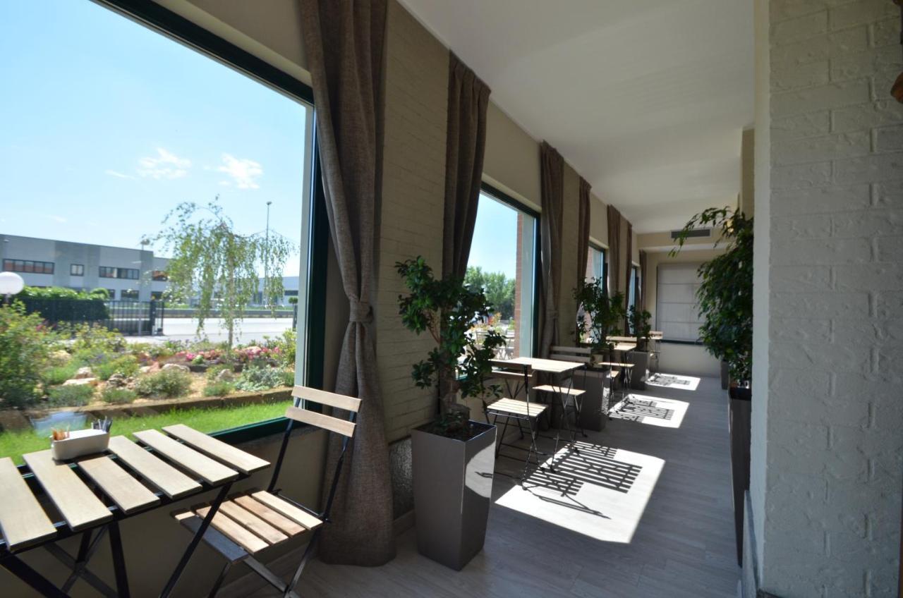 Green Class Hotel 坎迪奥洛 外观 照片